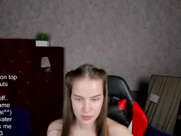 Chaturbate Nude Webcam of kira_here_