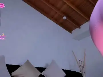 Chaturbate Adult Video Chat of rebeccahudson_