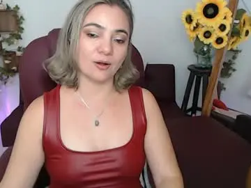Chaturbate Adult Webcam of lilly_milf