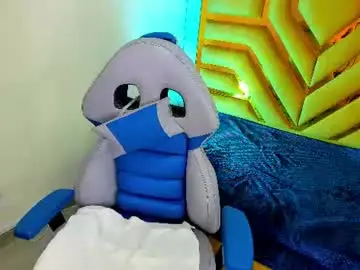 Chaturbate Live Sex Cam of violett_cinnamon
