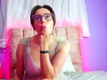 Chaturbate Live Sex Cam of ava_raye