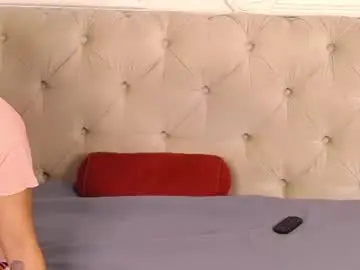 Chaturbate Live Sex Cam of sarahlynz