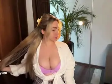 Chaturbate Best live sex cam show of tatti_1