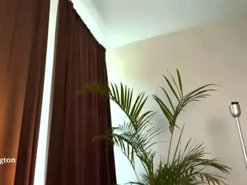 Chaturbate Live Porn of tatti_1