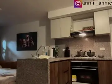 Chaturbate Watch Live Sex Cams of annie_snow_