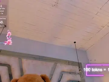 Chaturbate Live Sex Cam of auroraflowers