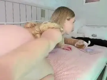 Chaturbate Live Sex Cam of kitty__sophie