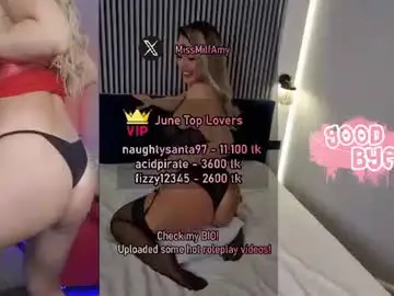 Chaturbate Live Porn of amysuperheroes