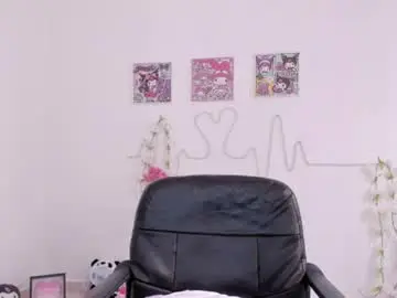 Chaturbate Best live sex cam show of coralinexxx07