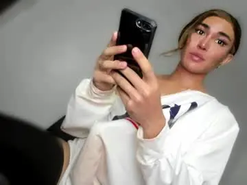 Chaturbate Nude Webcam of transnextdoor_