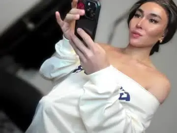 Chaturbate Live Sex Cam of transnextdoor_