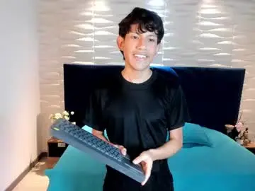 Chaturbate Live Sex Cam of pierre_leroy_