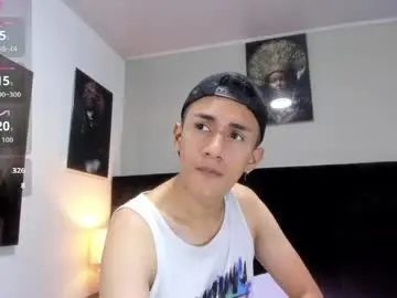 Chaturbate Live Sex of adam_walker_1