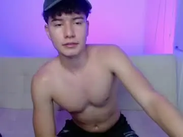 Chaturbate Sex Cam of adrian_morelli