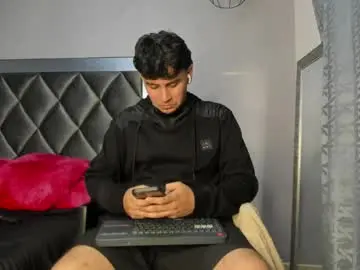 Chaturbate Live Porn of valetino_stonee
