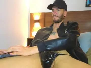 Chaturbate Free Porn Cam of max_tayloor