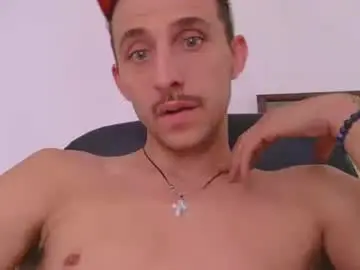 Chaturbate Free Porn Cam of youknowwhoitis412