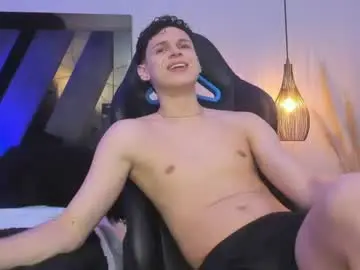 Chaturbate Best live sex cam show of mykelcano