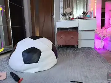 Chaturbate Best live sex cam show of allesya23
