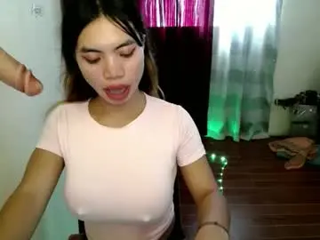 Chaturbate Live Sex Cam of pinky_pussybobby69