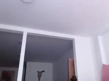 Chaturbate Live Sex Cam of caroline_spanky