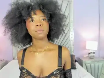 Chaturbate Live Sex Cam of amirajones