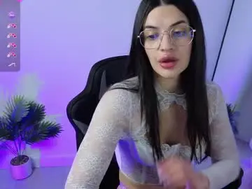 Chaturbate Live Sex Cam of alessyaaa