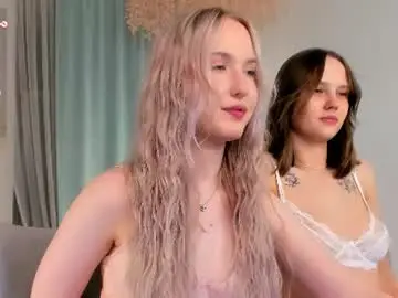 Chaturbate Free Live Porn of lisaluve