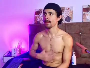 Chaturbate Live Sex of ethan_briggs