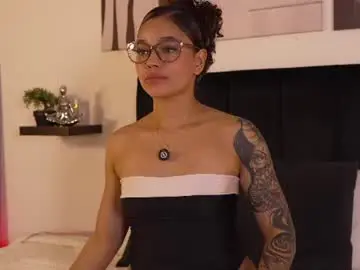 Chaturbate Live Sex of izzy_vega