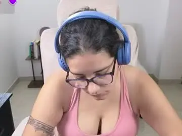 Chaturbate Free Live Porn of moonwoman_