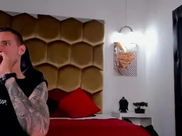 Chaturbate Nude Webcam of j_king__