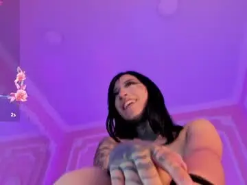 Chaturbate Live Sex Cam of kat_vonde