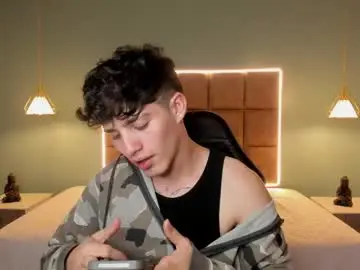 Chaturbate Nude Webcam of alejootwink