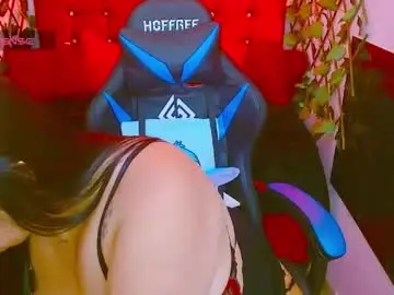 Chaturbate Sex Cam of zoe_naughty22
