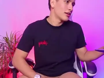 Chaturbate Best live sex cam show of santilux_