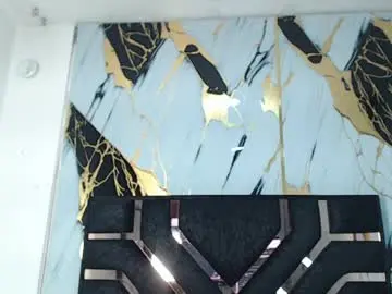 Chaturbate Live Sex Cam of lunaembercs