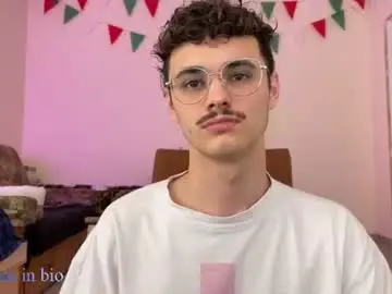 Chaturbate Live Sex Cam of herman_gross