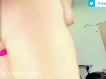 Chaturbate Live Sex Cam of yessica_torres10