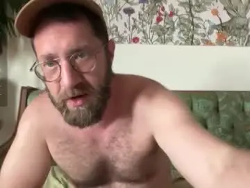 Chaturbate Adult Webcam of hairyfitguy444