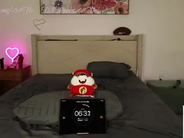 Chaturbate Watch Live Sex Cams of ari_lovexo