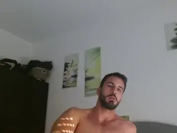 Chaturbate Live Sex Cam of hornyasfuckk33