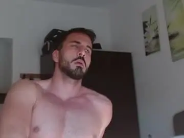Chaturbate Live Porn of hornyasfuckk33