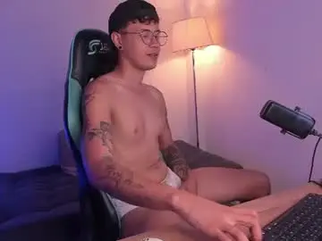 Chaturbate Best live sex cam show of leaneseb
