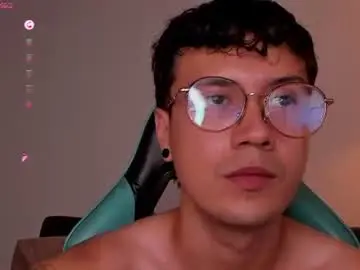 Chaturbate Adult Video Chat of leaneseb