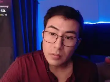 Chaturbate Watch Live Sex Cams of andrewmhilton_