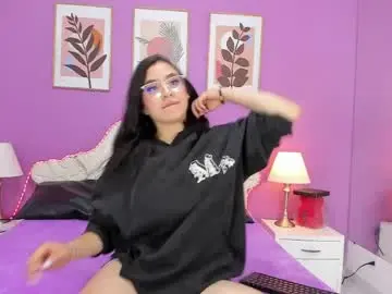 Chaturbate Watch Live Sex Cams of yayaqueen