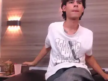 Chaturbate Adult Webcam of kevinbrooks_