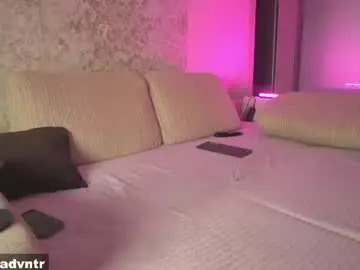 Chaturbate Watch Live Sex Cams of rus_adventure