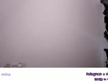 Chaturbate Watch Live Sex Cams of vivian_qwerty